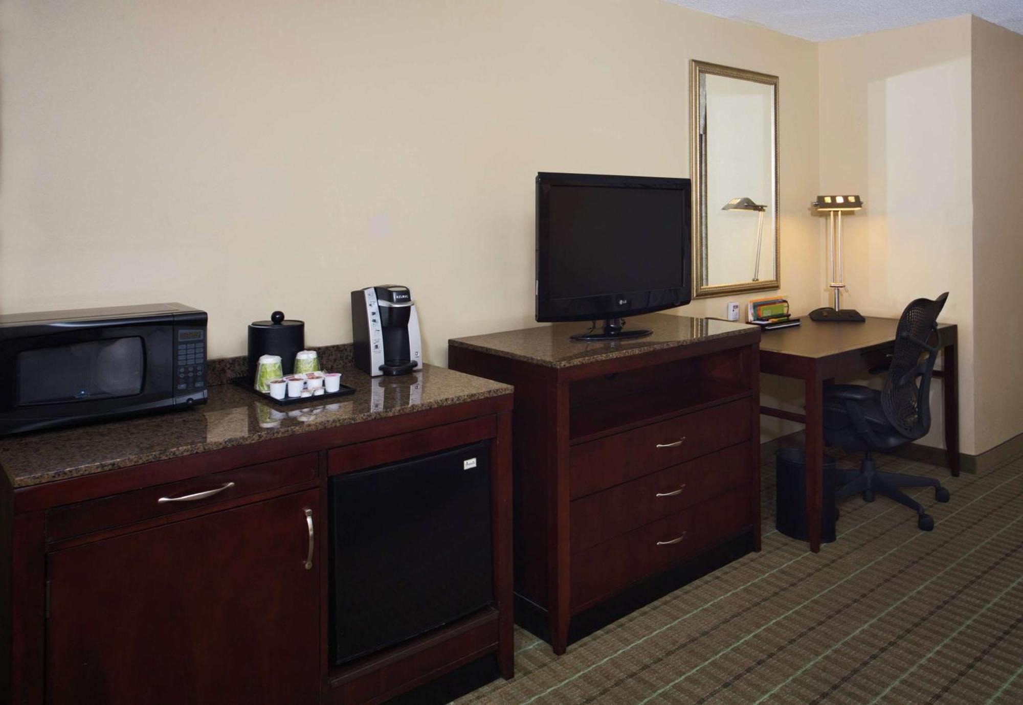 Hilton Garden Inn Valdosta Ngoại thất bức ảnh