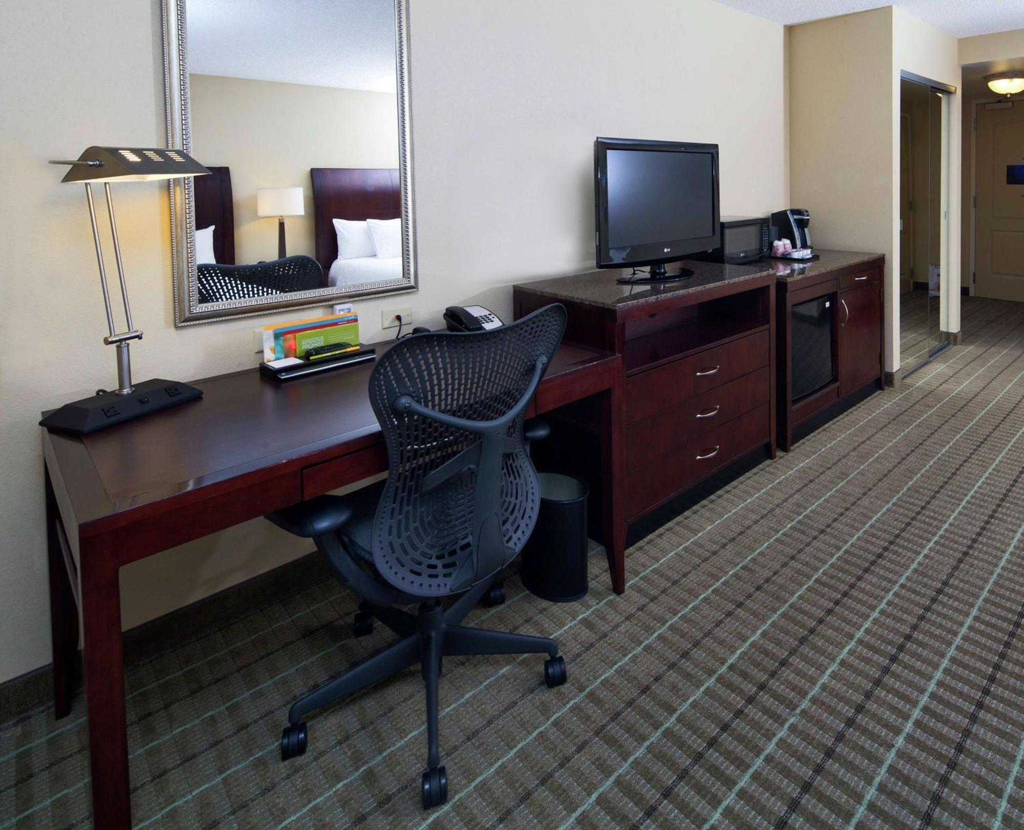 Hilton Garden Inn Valdosta Ngoại thất bức ảnh