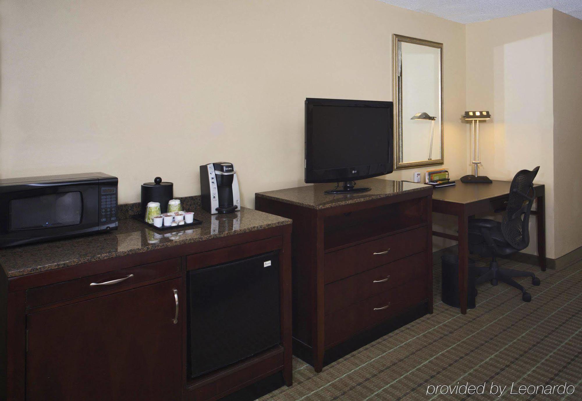 Hilton Garden Inn Valdosta Ngoại thất bức ảnh